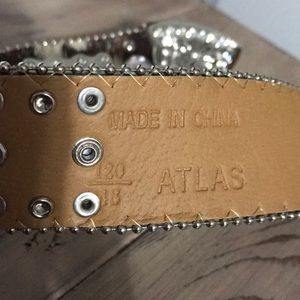 atlas Accessories - Cowhide Rhinestone Belt atlas Accessories - Cowhide Rhinestone Belt